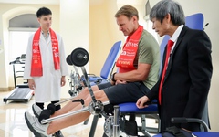 Cựu danh thủ Man Đỏ: ‘Việt Nam là điểm đến phục hồi thể lực, điều trị chấn thương’