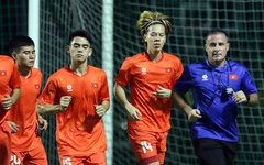 Kẹt xe ở Indonesia, U23 Việt Nam mất gần 50 phút đến sân tập cho quãng đường 5km