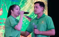 Chuông vàng vọng cổ đến với các chiến sĩ hải quân