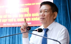 Phó thủ tướng Hồ Đức Phớc đồng quan điểm cử tri về 1 bộ sách giáo khoa