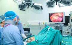 Phát hiện mắc cùng lúc 2 loại ung thư sau 3 tháng sụt cân nhanh