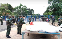 Thái Lan trao trả thi thể 12 binh sĩ Campuchia thiệt mạng trong cuộc xung đột biên giới