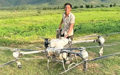 Đề xuất khen thưởng ‘người hùng’ dùng máy bay phun thuốc sâu giải cứu 2 em nhỏ giữa sông Ba