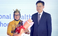 ‘Biến rác thành chữ’ giúp ngôi trường nghèo ở Indonesia giành giải Trường học lành mạnh nhất AIA