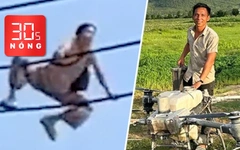 Bản tin 30s Nóng: Người phụ nữ bò trên đường dây điện; Đề xuất khen thưởng anh nông dân cứu 2 em nhỏ