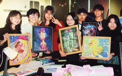 Học trò Trường Phổ thông Năng khiếu triển lãm tranh trong bóng tối