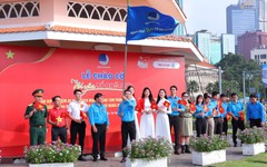 Lễ chào cờ 'Tôi yêu Tổ quốc tôi' đầy tự hào tại TP.HCM