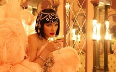 Đĩa than The life of a showgirl của Taylor Swift 'cháy hàng' chớp nhoáng