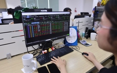 Thuế chứng khoán: Cần cân nhắc để không làm nản lòng nhà đầu tư