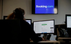 Hơn 10.000 khách sạn kiện Booking.com
