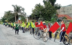 Đội viên thành phố về nguồn, tô đậm tình yêu quê hương