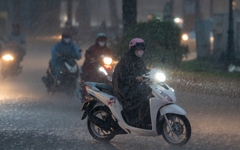 Chiều tối và đêm nay 12-9, thời tiết Nam Bộ tiếp tục mưa dông