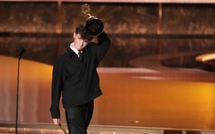 Sao nhí phim Adolescence thắng lớn  tại giải Emmy