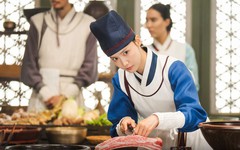 Ẩm thực trong Ngự trù của bạo chúa có gì mà gây sốt quốc tế?