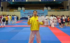 Nam sinh Trường THPT Nguyễn Hiền sở hữu bộ sưu tập huy chương karate 'khủng'