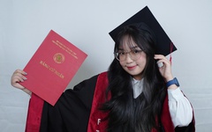 Thủ khoa tốt nghiệp 3.93/4.0 Trường đại học Ngoại thương từng sợ 'peer pressure'