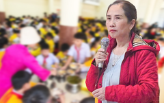 Tạm đình chỉ hiệu trưởng bị tố để thực phẩm bẩn vào bếp ăn bán trú