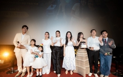 Dàn diễn viên Cục vàng của ngoại mở đại hội ‘bóc phốt’ đạo diễn Khương Ngọc