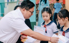 Học bổng Vì tương lai Việt Nam tiếp thêm động lực cho 5 em học sinh Trường tiểu học Lê Thị Hồng Gấm
