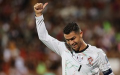 Ronaldo lập cú đúp cho Bồ Đào Nha tại vòng loại World Cup 2026