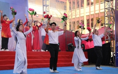 Hoành tráng hoạt cảnh quy tụ 128 'diễn viên' của Cụm trại 6 Hội trại truyền thống 9-1