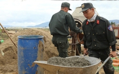 Mái ấm ngày xuân