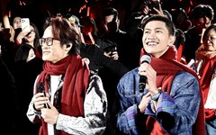 'Hà Anh Tuấn nghèo' và quyên 1 tỉ đồng cho bệnh nhân ung thư về quê ăn Tết