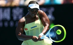 Sloane Stephens từng bị phạt vì… ăn sushi giữa trận ở Úc mở rộng