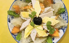 Canh bóng thả ngày Tết và bí quyết tẩy bóng bằng nước mắm với hạt tiêu