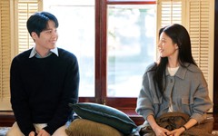 Bí quyết diễn xuất ăn ý của cặp đôi chính phim Can this love be translated?