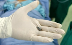 Trẻ dễ bị hóc đầu ngòi bút, nhận biết và xử trí ra sao?