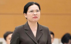 Cử tri băn khoăn việc điều chỉnh phương án tuyển sinh, thiếu sách giáo khoa, các khoản thu đầu năm học