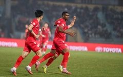 Thắng Ninh Bình, Công An Hà Nội giành ngôi đầu V-League