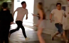 Một người bị rượt đánh sau va chạm xe Bentley, Công an phường Bến Thành đang làm rõ