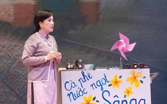 Phương Hồng Thủy diễn kịch Tết 29 anh về