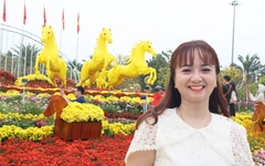 'Tam mã phi thiên' hút khách check-in ở Đà Nẵng