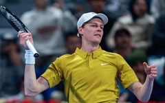 Sinner tái xuất sau trận thua Djokovic tại Úc mở rộng