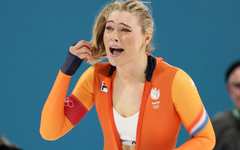 Jutta Leerdam có thể kiếm 1 triệu USD vì lộ áo trong tại Olympic mùa đông