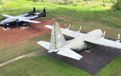 Ngắm 2 máy bay vận tải quân sự hạng nặng của Mỹ được trưng bày tại Quảng Trị