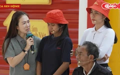 Cô bé khiến cả trường quay nghẹn ngào vì buồn đến mấy cũng không dám điện thoại cho ba