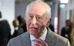 Vua Charles dự Tuần lễ thời trang London sau khi em trai bị bắt