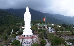 Danh thắng Ngũ Hành Sơn, chùa Linh Ứng Đà Nẵng hút khách dịp Tết