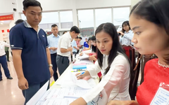 Cử tri phường Tam Thắng, Phước Thắng và xã Long Sơn của TP.HCM đi bầu cử sớm