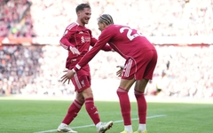 Đêm thứ Bảy bùng nổ của Premier League, 2 trận cầu 7 bàn thắng