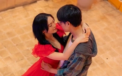 'Cảm ơn người đã thức cùng tôi': Làn gió mát giữa phim Việt nhiều drama