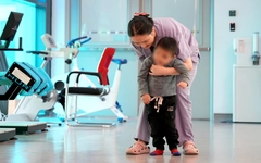 Nguy cơ sống thực vật sau đuối nước, em bé 3 tuổi hồi phục thần kỳ