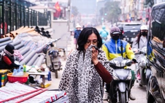 Dân Hà Nội 'kêu trời' vì con đường thi công ì ạch, bụi bặm, lật tung vỉa hè dịp cận Tết