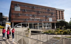 Ca cấp cứu hy hữu: Đạn pháo trong trực tràng bệnh nhân, bác sĩ phải gọi đội rà phá bom mìn