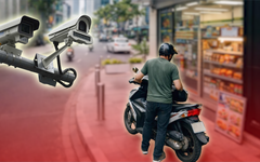 Đậu xe trên vỉa hè vào quán mua hàng rồi ra ngay có bị camera AI phạt nguội không?