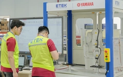 Hơn 300 sinh viên kỹ thuật giải bài toán tự động trong sản xuất bán dẫn